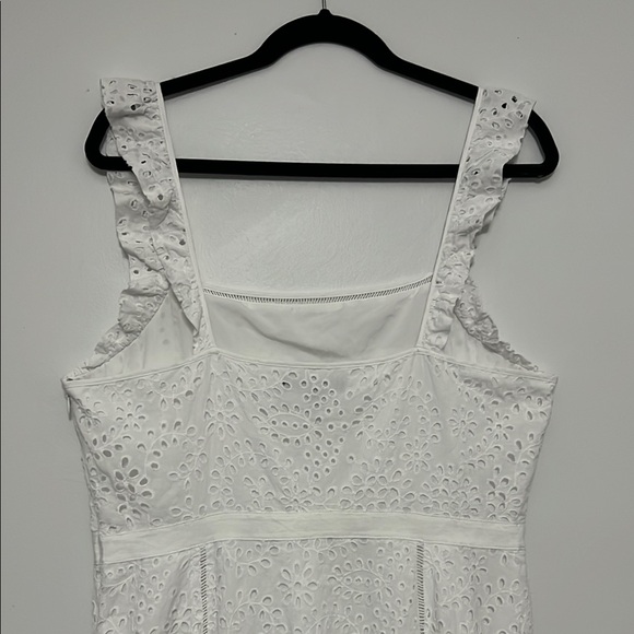 Banana Republic Eyelet White Dress - Picture 5 of 8